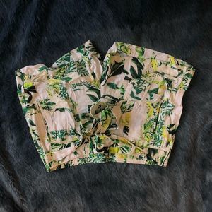 Hi-rise Leafy Patterned Shorts